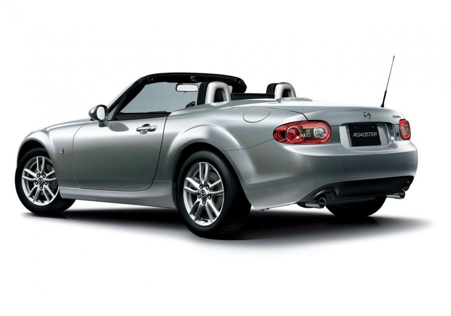  Mazda MX-5 Miata 2013 года  (фото 13 из 22)